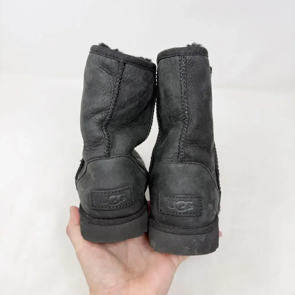 [UGG] Black Classic II Waterproof Suede Winter Boots Cozy Shearling Kids Size 3